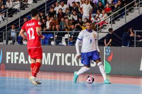 Pháp, Iran bị tố 'không muốn thắng' để gặp Thái Lan ở Futsal World Cup 