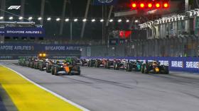 Verstappen tiếp tục thất thế trước McLaren  第3张