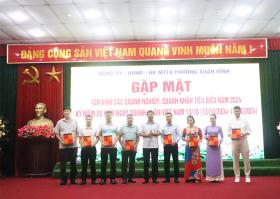 Quận Bắc Từ Liêm: phường Xuân Đỉnh gặp mặt, tôn vinh 100 doanh nghiệp, doanh nhân