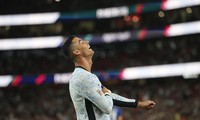  Ronaldo lại công kích Ten Hag 