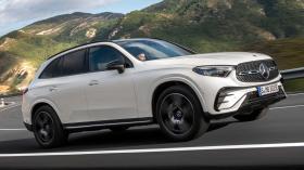 Mercedes GLC hybrid 2025 giá từ 61.000 USD 