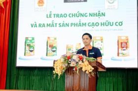 Hòa Lạc IEC nhận giấy chứng nhận gạo hữu cơ