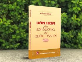 Ra mắt sách &quot;Văn hóa phải soi đường cho quốc dân đi&quot;