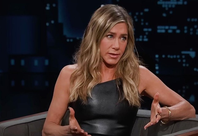  Jennifer Aniston làm rõ tin đồn với ông Obama 