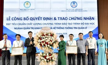  EVNCPC chăm sóc người dân, doanh nghiệp “An toàn sử dụng điện” 第5张