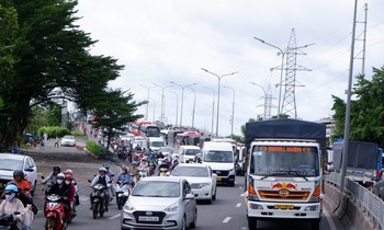  Nâng cấp chợ, tiểu thương tố bị chặn lối thoát hiểm 第9张