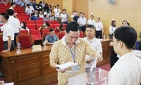  &apos;Bốc thuốc&apos; trị bệnh trả giá đất rất cao rồi bỏ cọc 